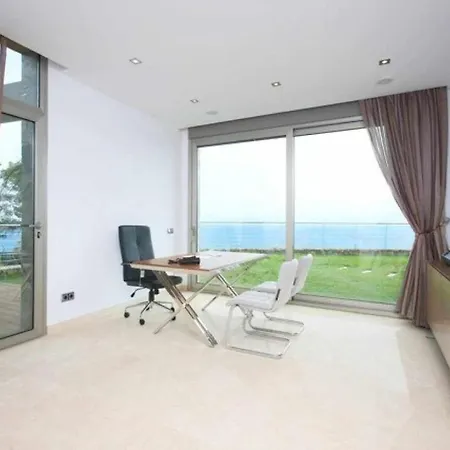 Chalet En Altea *